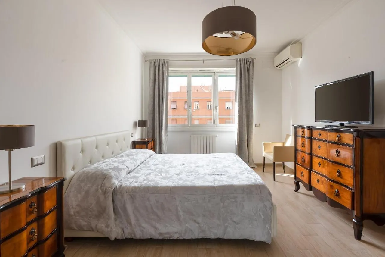 Ancient Roman Style - 7Th Floor - Exclusive Apt 아파트